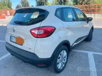 Usata Renault Captur 90 CV (66 kW) 2015 Marrone SUV