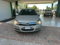 Usata Opel Astra Cosmo 105 CV (77 kW) 2005 Argento Station wagon