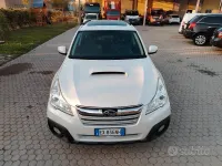 Usata Subaru Outback Trend 150 CV (110 kW) 2014 Bianco Station wagon