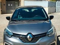Usata Renault Captur 116 CV (85 kW) 2019 Grigio SUV