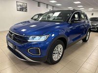 Usata VW T-Roc Life 150 CV (110 kW) 2023 Blu/azzurro SUV