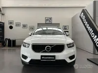 Usata Volvo XC40 Momentum 129 CV (94 kW) 2021 Bianco SUV
