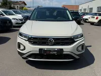 Usata VW T-Roc Life 150 CV (110 kW) 2024 Beige SUV