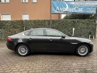 Usata Jaguar XF Pure 163 CV (119 kW) 2019 Grigio / metallizzato Berlina