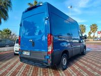 Usata Iveco Daily 126 CV (92 kW) 2015 Blu