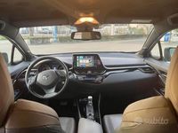 usata Toyota C-HR C-HR1.8h Lounge e-cvt