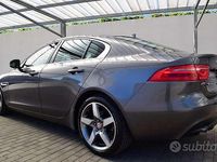 Usata Jaguar XE Prestige 180 CV (132 kW) 2015 Ammonite grey Berlina