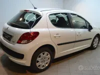 Usata Peugeot 207 Sport 73 CV (53 kW) 2009 Bianco Berlina