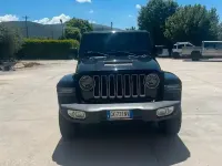 Usata Jeep Gladiator Overland 264 CV (194 kW) 2022 Nero Pick-up