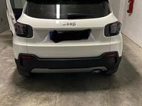Usata Jeep Avenger Altitude 101 CV (74 kW) 2024 Bianco SUV