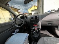 Usata Ford Fusion Zetec 80 CV (58 kW) 2003 Grigio Station wagon