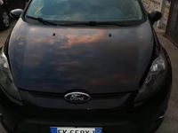Usata Ford Fiesta 70 CV (51 kW) 2012 Nero Berlina