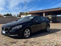 Usata Volvo V40 Business Edition 120 CV (88 kW) 2018 Nero Berlina