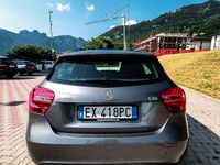 Usata Mercedes A180 122 CV (89 kW) 2014 Grigio Berlina