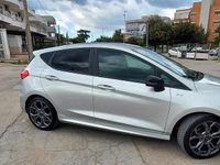 Usata Ford Fiesta ST-Line 85 CV (62 kW) 2018 Grigio Utilitaria