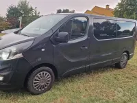 Usata Opel Vivaro 90 CV (66 kW) 2017 Nero Monovolume