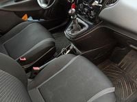 Usata Lancia Ypsilon Silver 69 CV (50 kW) 2017 Bianco Utilitaria