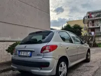 Usata Peugeot 206 60 CV (44 kW) 2010 Berlina