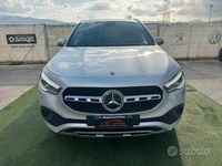 Käytetty Mercedes GLA180 116 HP (85 kW) 2021 Harmaa Katumaasturi