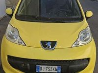 Usata Peugeot 107 68 CV (50 kW) 2007 Giallo Utilitaria