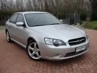 Usata Subaru Legacy 165 CV (121 kW) 2005 Grigio Berlina