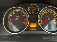 Usata Opel Zafira 150 CV (110 kW) 2012 Nero Monovolume