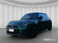 Usata Mini Cooper Essential 114 kW (156 CV) 2026 British racing green iv Utilitaria