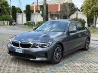 Usata BMW 318 Comfort Edition 149 CV (109 kW) 2022 Grigio Berlina