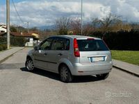 Usata Ford Fiesta 2004 Grigio Utilitaria