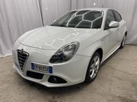 Usata Alfa Romeo Giulietta Distinctive 120 CV (88 kW) 2012 Bianco Utilitaria