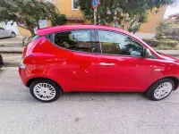 Usata Lancia Ypsilon 85 CV (62 kW) 2016 Rosso Utilitaria