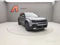 Käytetty Jeep Avenger Summit 101 HP (74 kW) 2025 Harmaa Katumaasturi