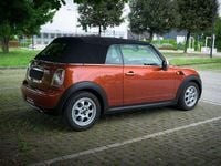 Usata Mini One Cabriolet 98 CV (72 kW) 2011 Arancione Cabrio
