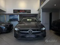 Usata Mercedes A180 AMG Line Premium 116 CV (85 kW) 2025 Grigio Berlina