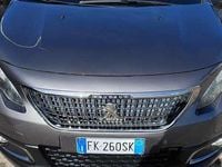 Usata Peugeot 2008 Active 99 CV (72 kW) 2017 Grigio SUV