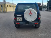 Usata Mitsubishi Pajero 100 CV (73 kW) 2000 Bluazzurro SUV