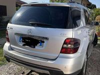 Usata Mercedes ML320 224 CV (164 kW) 2006 Argento SUV
