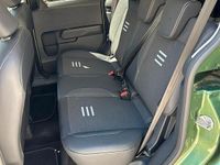 Usata Ford Tourneo Courier 125 CV (91 kW) 2024 Verde Monovolume