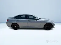 Usata BMW 330 M Sport 286 CV (210 kW) 2024 Grigio metallizzato Berlina