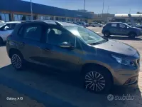 Usata Peugeot 2008 99 CV (72 kW) 2019 Grigio SUV
