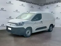 Usata Fiat Doblò 90 CV (66 kW) 2023 Bianco Monovolume