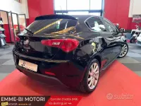 Gebraucht Alfa Romeo Giulietta Distinctive 2011 Schwarz Kleinwagen