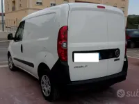 Usata Fiat Doblò S 105 CV (77 kW) 2022 Bianco Monovolume