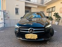 Begagnad Mercedes B180 136 HK (100 kW) 2019 Svart Minibuss