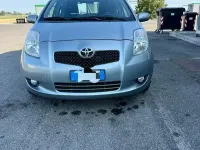 Usata Toyota Yaris Sol 90 CV (66 kW) 2006 Utilitaria