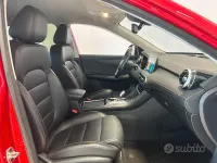 Usata MG HS Comfort 162 CV (119 kW) 2024 Rosso SUV