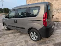 Usata Opel Combo 105 CV (77 kW) 2016 Marrone Monovolume