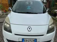 Usata Renault Scénic III Luxe 110 CV (80 kW) 2010 Monovolume