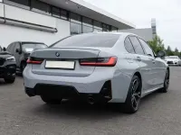 Usata BMW 330e M Sport 292 CV (214 kW) 2025 Grigio Berlina