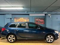Usata Opel Astra 165 CV (121 kW) 2012 Blu Berlina